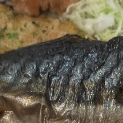 秋刀魚がおいしい季節ですね✨頭落としてから内蔵取り出すと楽でした✨シュワッチ✨美味しかったです✨